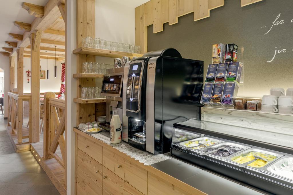 Hotel Garni Lastei Pozza di Fassa Eksteriør billede