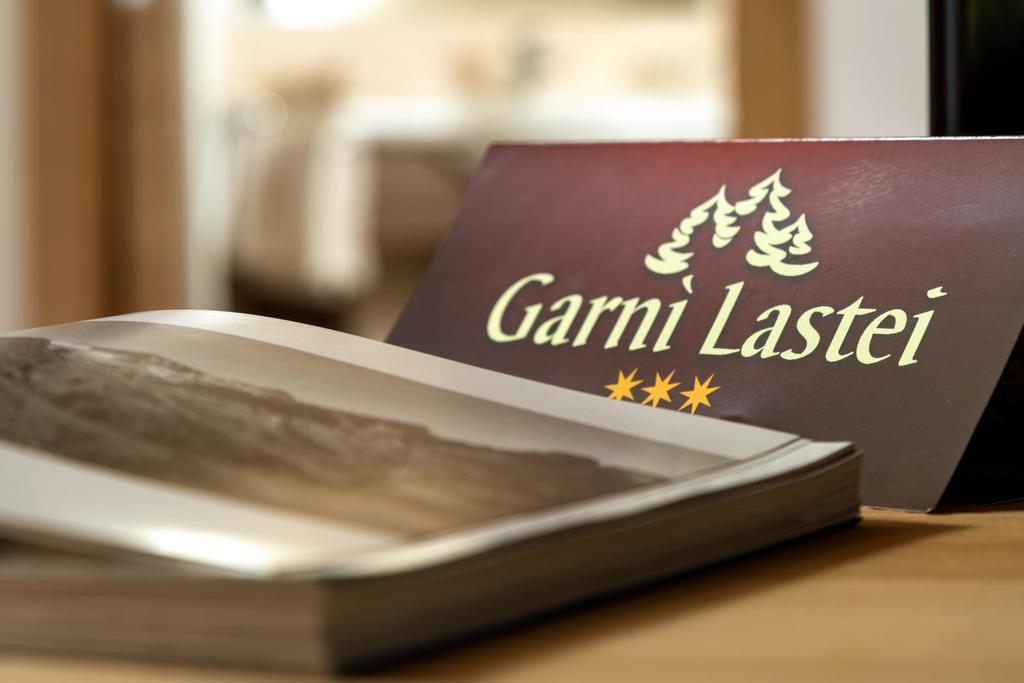 Hotel Garni Lastei Pozza di Fassa Eksteriør billede